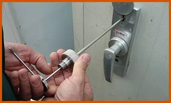Portland Express Locksmith Portland, OR 503-716-1010 - 5-lock-opening